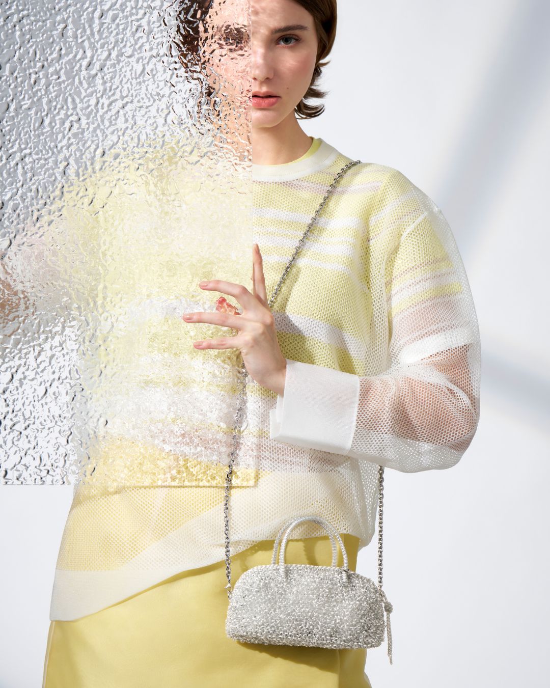 ANTEPRIMA_WIREBAG_CONFETTO_PB25SZ66AJ_Crossbody_Bag_Small_silver_model1